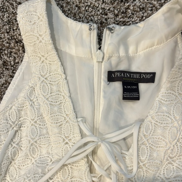 A Pea in the Pod Maternity Dress. White. Size Small. EUC. Worn once! - Picture 2 of 2
